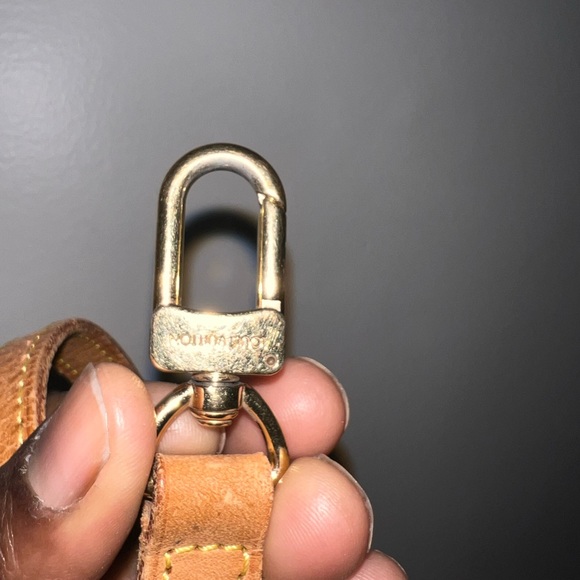 Authentic Louis Vuitton strap - Picture 3 of 9